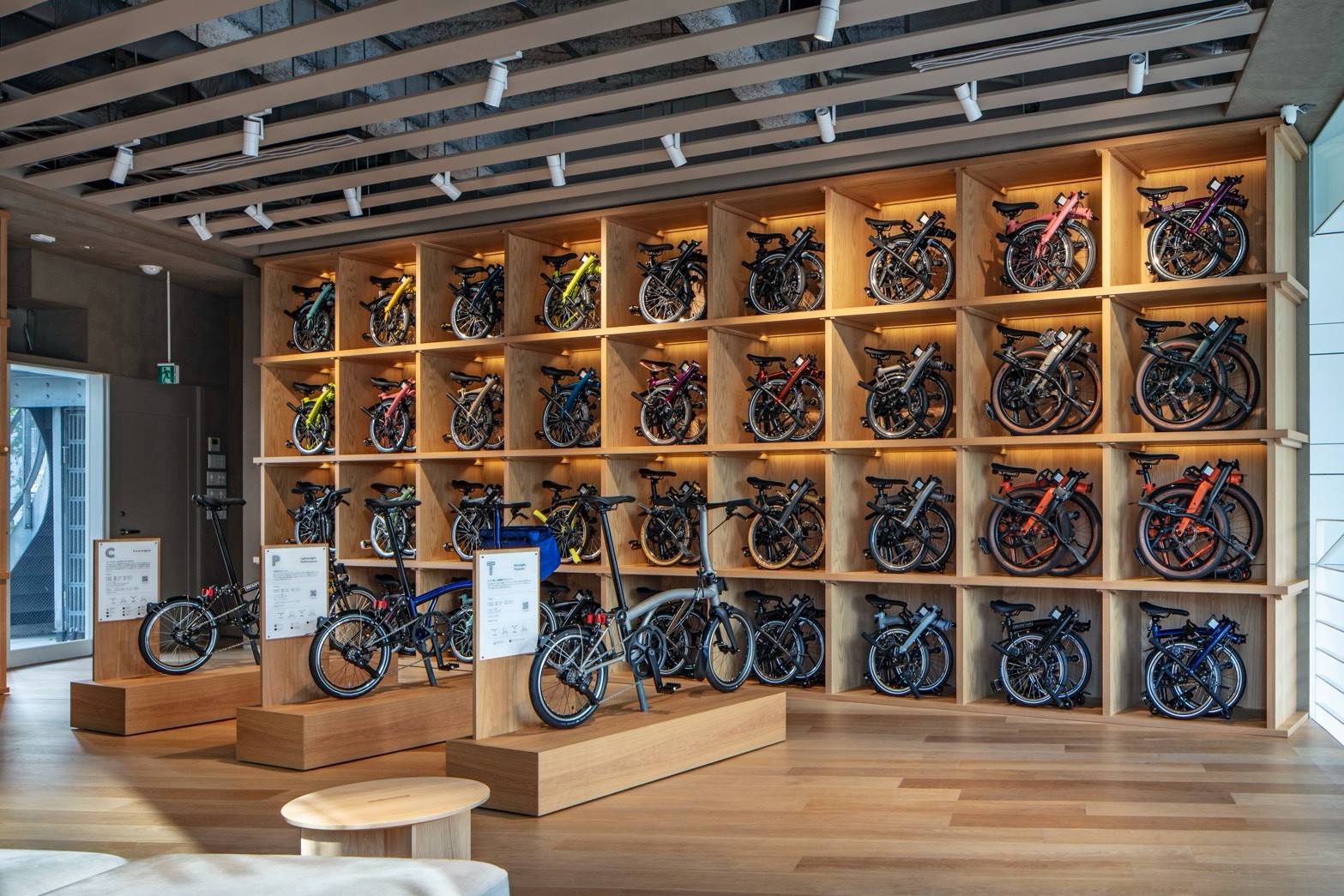 LINE_ALBUM_BROMPTON TOKYO_260903_4